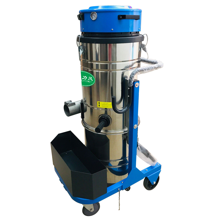粉末(mò)粉塵作業環境如何選擇(zé)合適的工業(yè)吸塵器-2