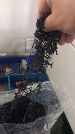 一台工(gōng)业集尘器解决20个工位的塑料丝垃圾方案-2