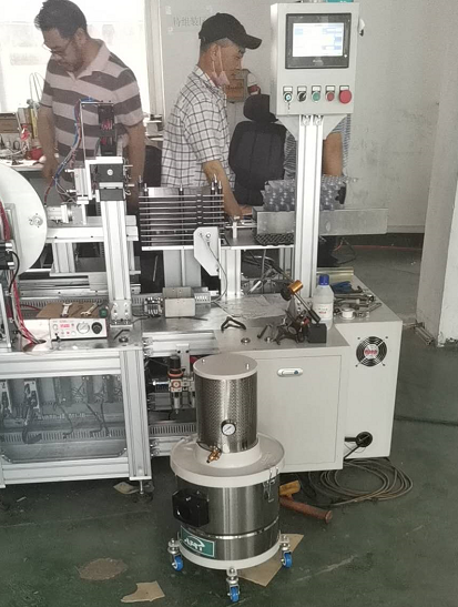 昆山某自动化设备公司使用我司EX30气动防爆吸尘器现场实录(lù)-1